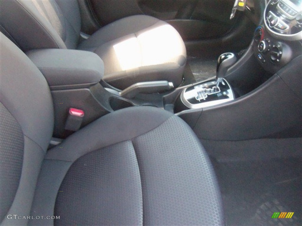 2016 Accent SE Hatchback - Vitamin C / Black photo #14