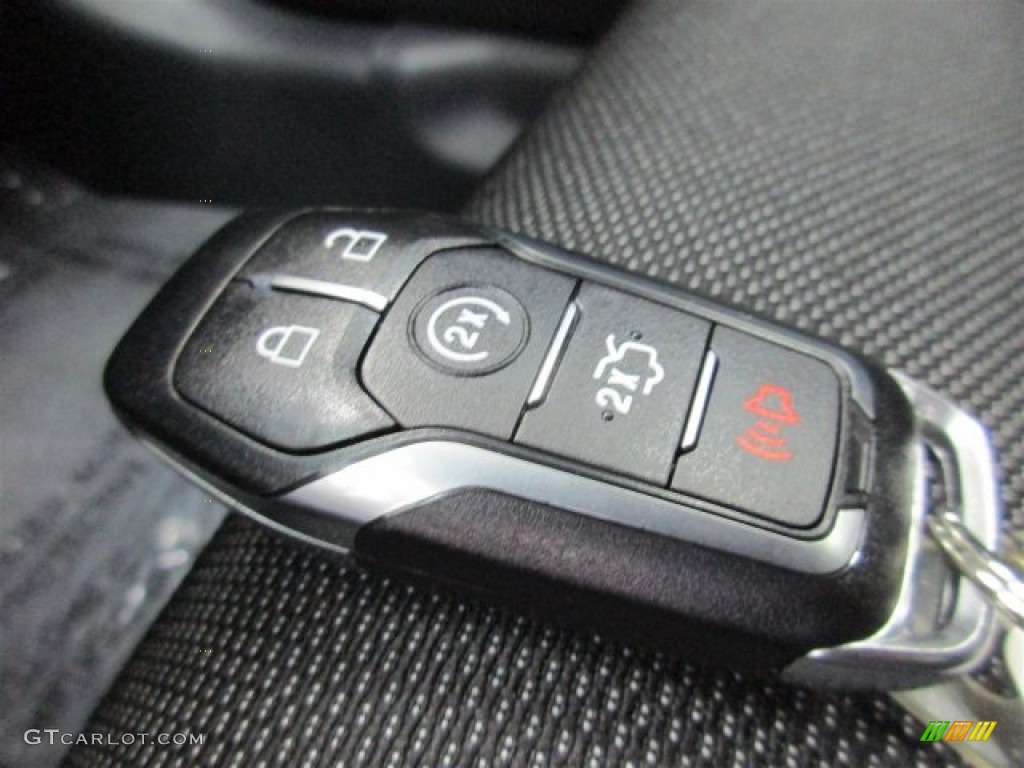 2016 Ford Mustang V6 Coupe Keys Photo #107544999