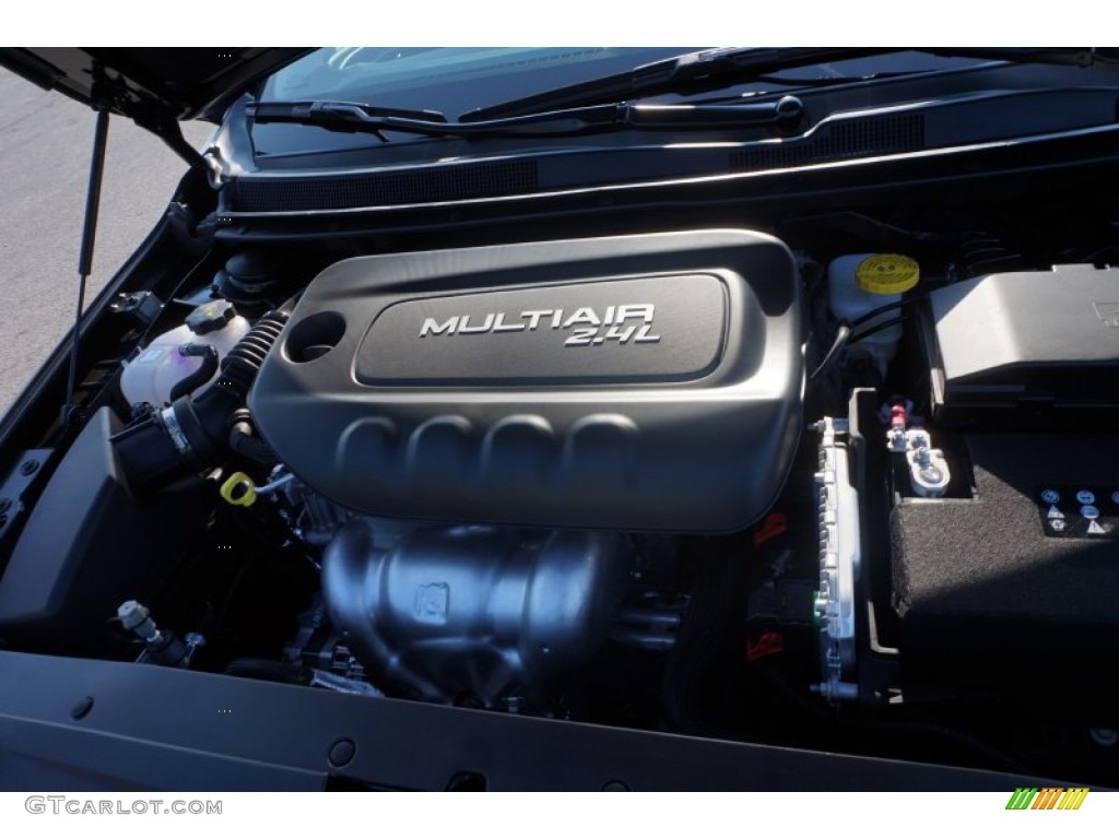2016 Chrysler 200 Limited 3.6 Liter DOHC 24-Valve VVT Pentastar V6 Engine Photo #107545158