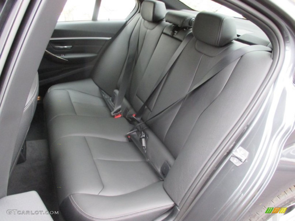 2016 BMW 3 Series 328i xDrive Sedan Rear Seat Photo #107546025
