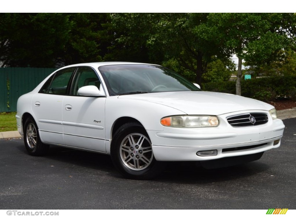 2000 Regal LS - Bright White / Medium Gray photo #2