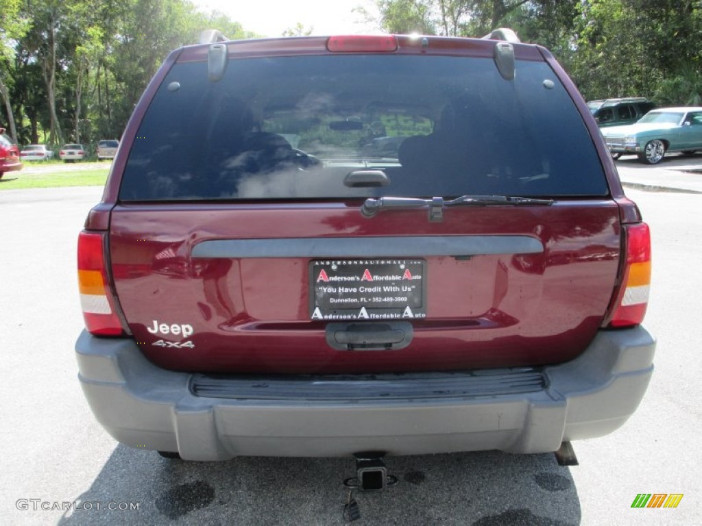 2002 Grand Cherokee Laredo 4x4 - Dark Garnet Red Pearlcoat / Sandstone photo #4