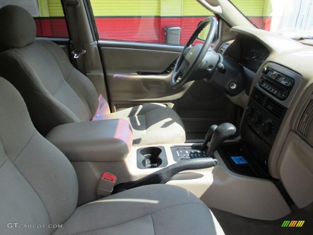 2002 Grand Cherokee Laredo 4x4 - Dark Garnet Red Pearlcoat / Sandstone photo #15