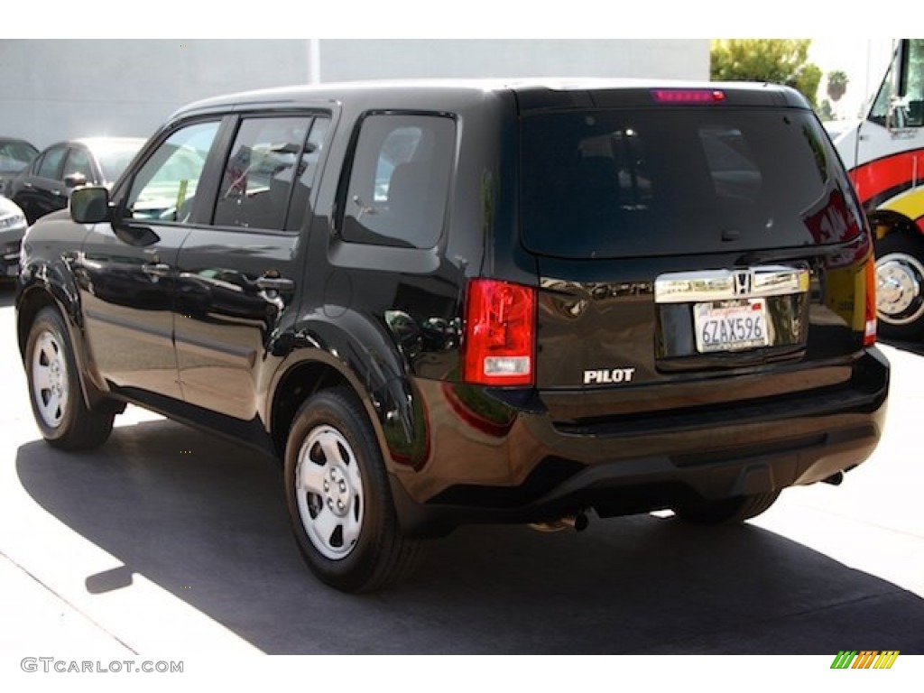 2013 Pilot LX - Crystal Black Pearl / Gray photo #2