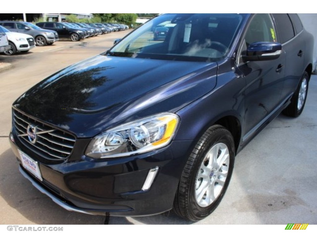 2016 XC60 T5 Drive-E - Magic Blue Metallic / Off-Black photo #3