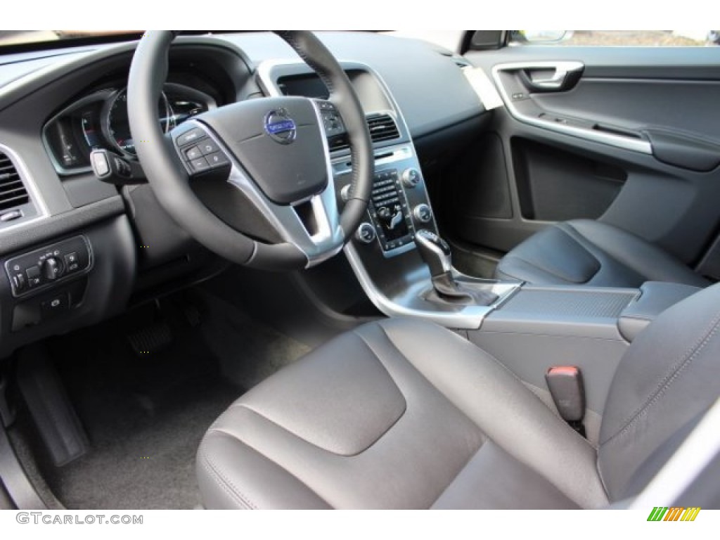 2016 XC60 T5 Drive-E - Magic Blue Metallic / Off-Black photo #13