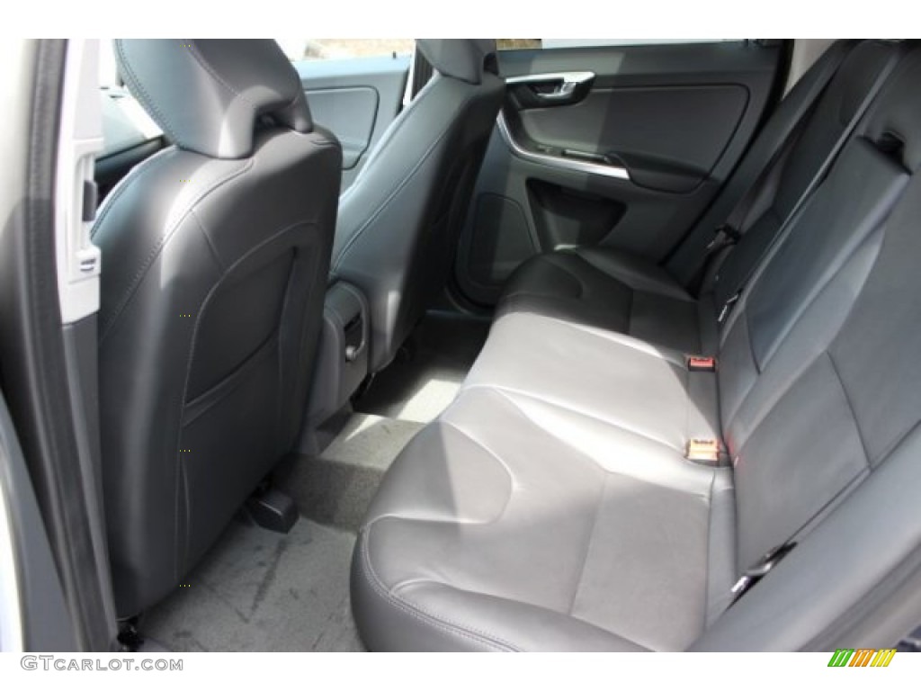 2016 XC60 T5 Drive-E - Magic Blue Metallic / Off-Black photo #31