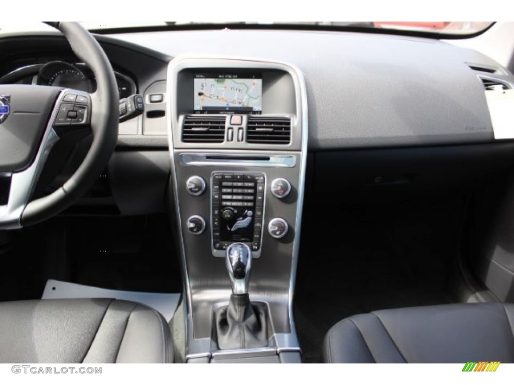 2016 XC60 T5 Drive-E - Magic Blue Metallic / Off-Black photo #32
