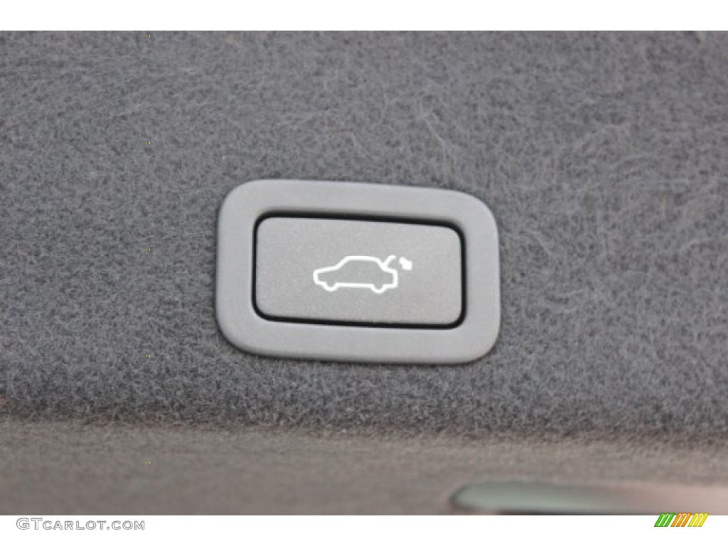 2016 XC60 T5 Drive-E - Magic Blue Metallic / Off-Black photo #35