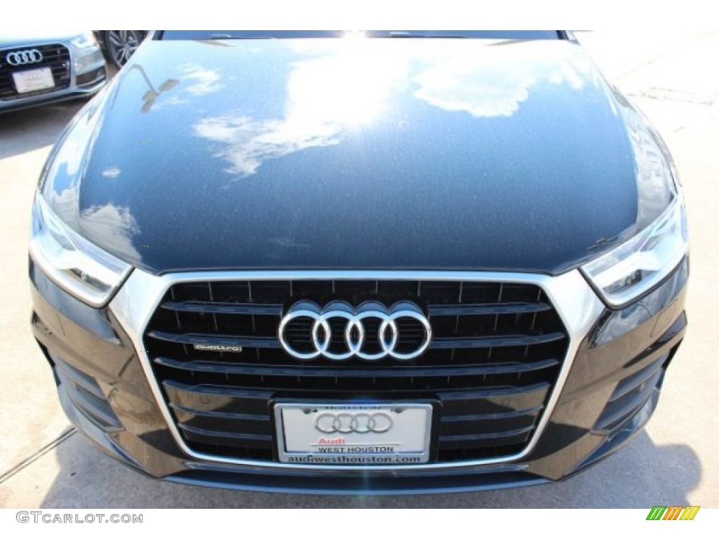 2016 Q3 2.0 TSFI Premium Plus quattro - Mythos Black Metallic / Chestnut Brown photo #2