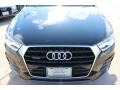 Mythos Black Metallic - Q3 2.0 TSFI Premium Plus quattro Photo No. 2