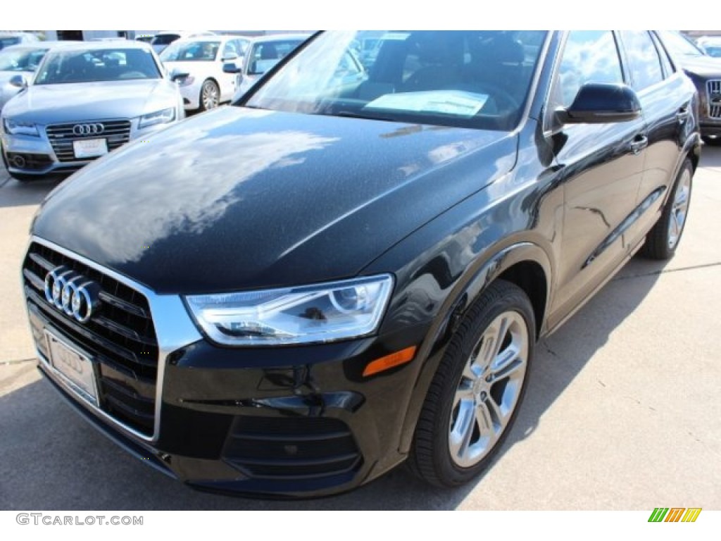 2016 Q3 2.0 TSFI Premium Plus quattro - Mythos Black Metallic / Chestnut Brown photo #3