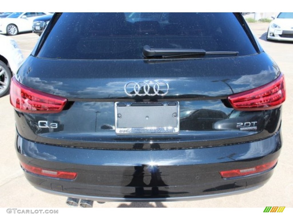 2016 Q3 2.0 TSFI Premium Plus quattro - Mythos Black Metallic / Chestnut Brown photo #7