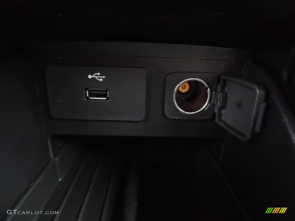 2016 Explorer XLT 4WD - Magnetic Metallic / Medium Light Camel photo #19