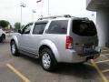 Silver Lightning Metallic - Pathfinder SE 4x4 Photo No. 4