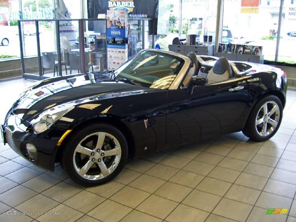 2007 Solstice Roadster - Mysterious Black / Steel/Sand photo #1