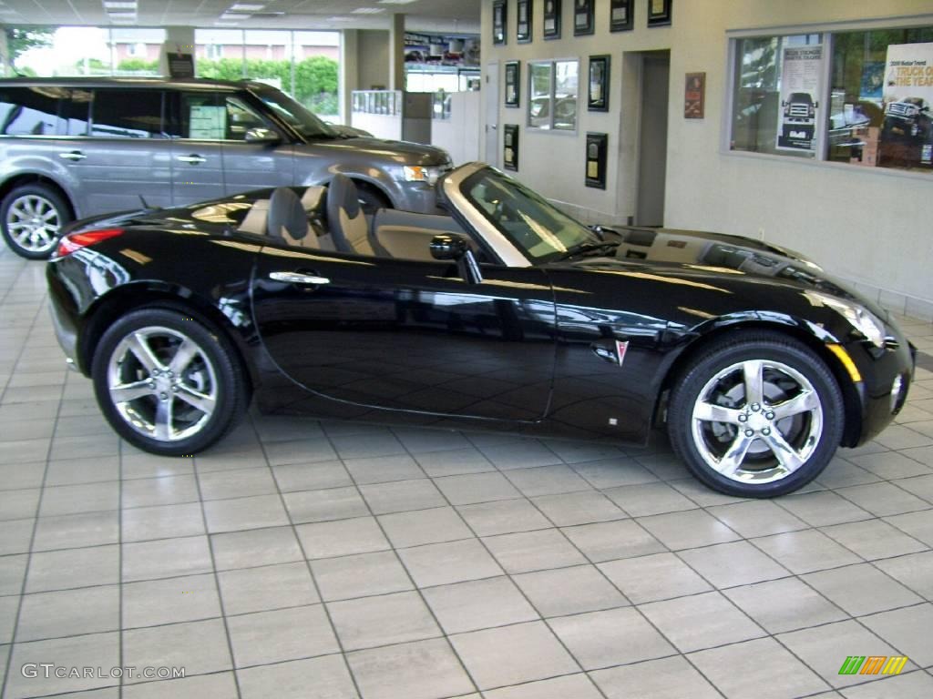 2007 Solstice Roadster - Mysterious Black / Steel/Sand photo #6