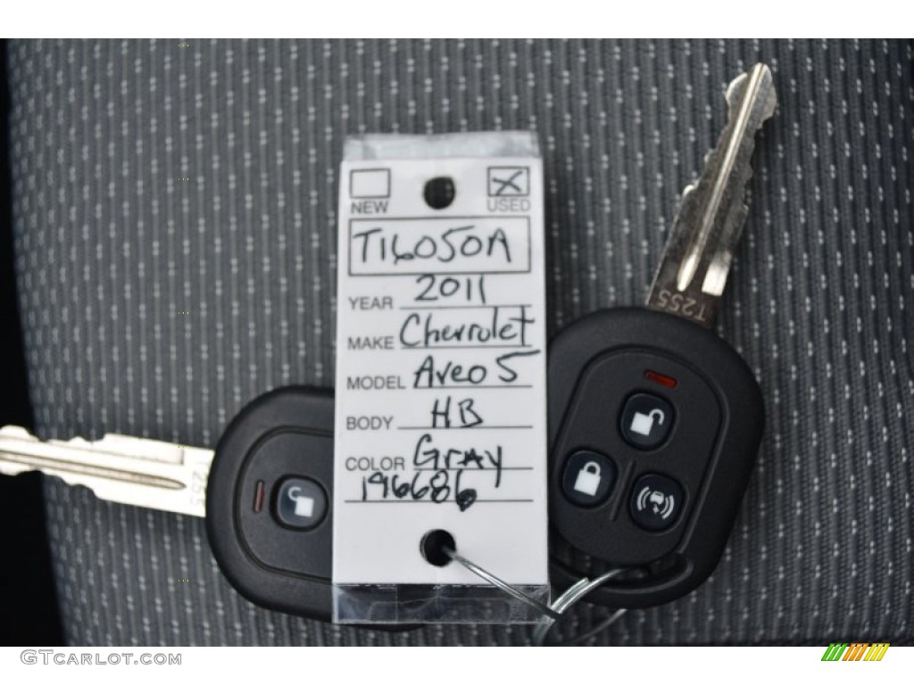 2011 Aveo Aveo5 LT - Medium Gray / Charcoal photo #26