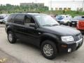 Black - Mariner Luxury 4WD Photo No. 7