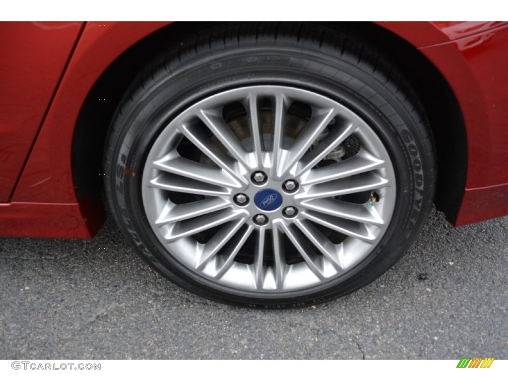 2016 Ford Fusion SE Wheel Photo #107577097