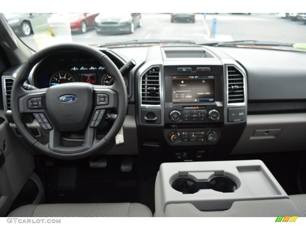 2015 F150 XLT SuperCrew - Ruby Red Metallic / Medium Earth Gray photo #12