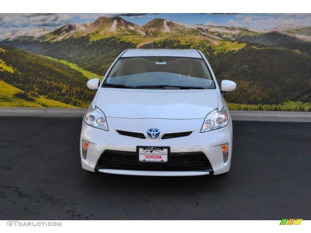 2015 Prius Four Hybrid - Blizzard Pearl / Bisque photo #2