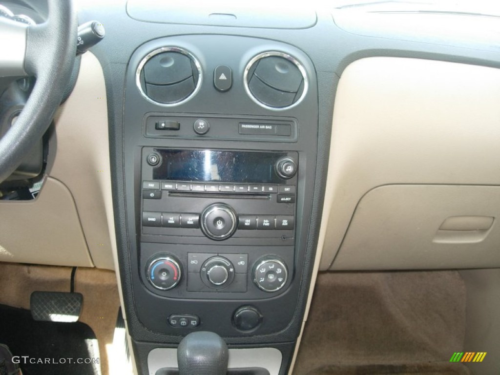 2010 HHR LT - Black / Cashmere photo #19