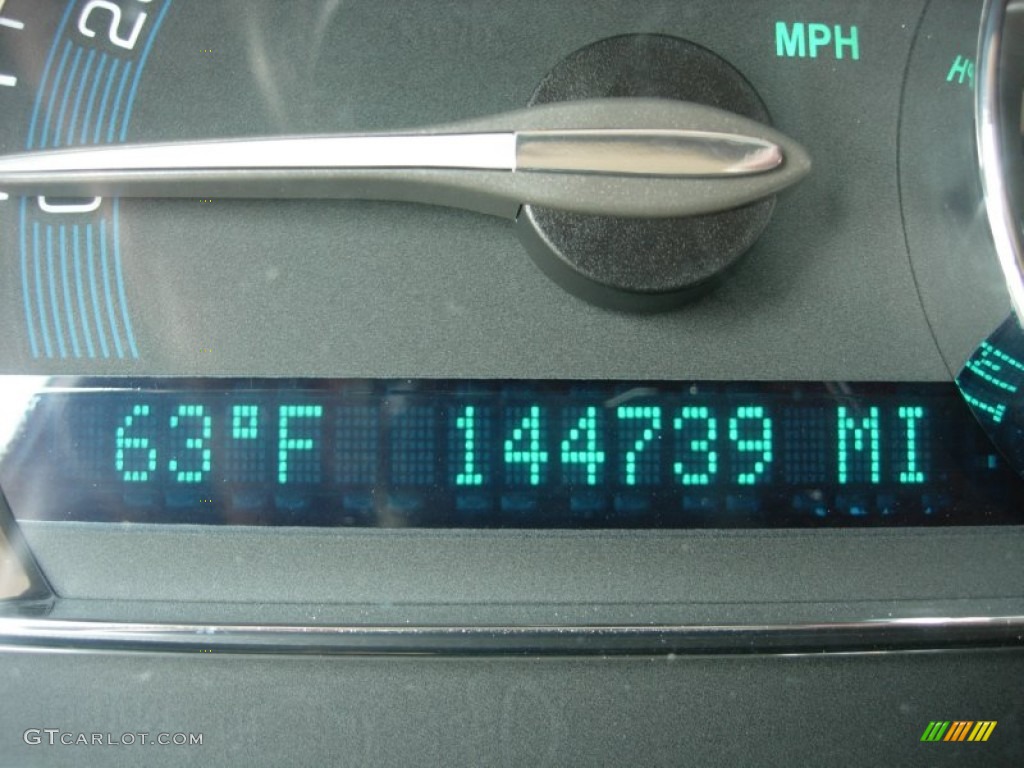 2010 HHR LT - Black / Cashmere photo #20