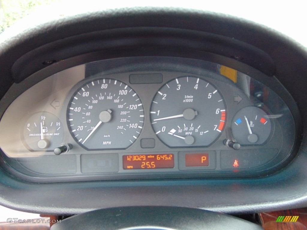 2003 BMW 3 Series 325i Convertible Gauges Photo #107589550