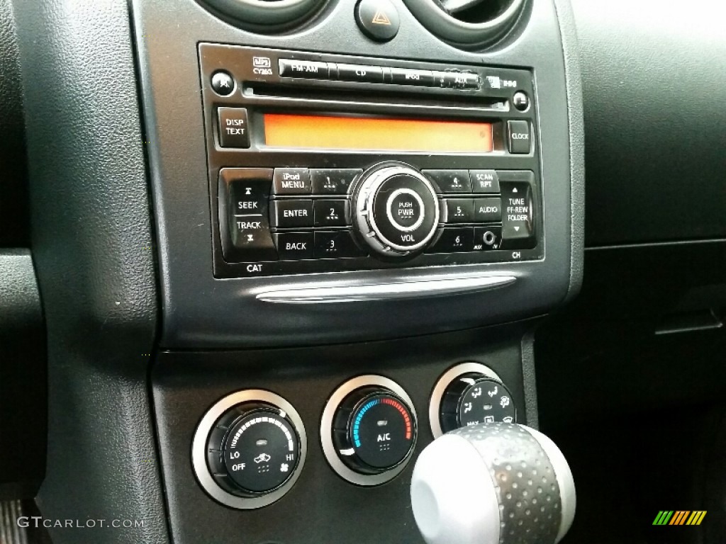 2011 Rogue S AWD - Pearl White / Black photo #14