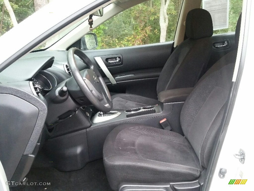 2011 Rogue S AWD - Pearl White / Black photo #16