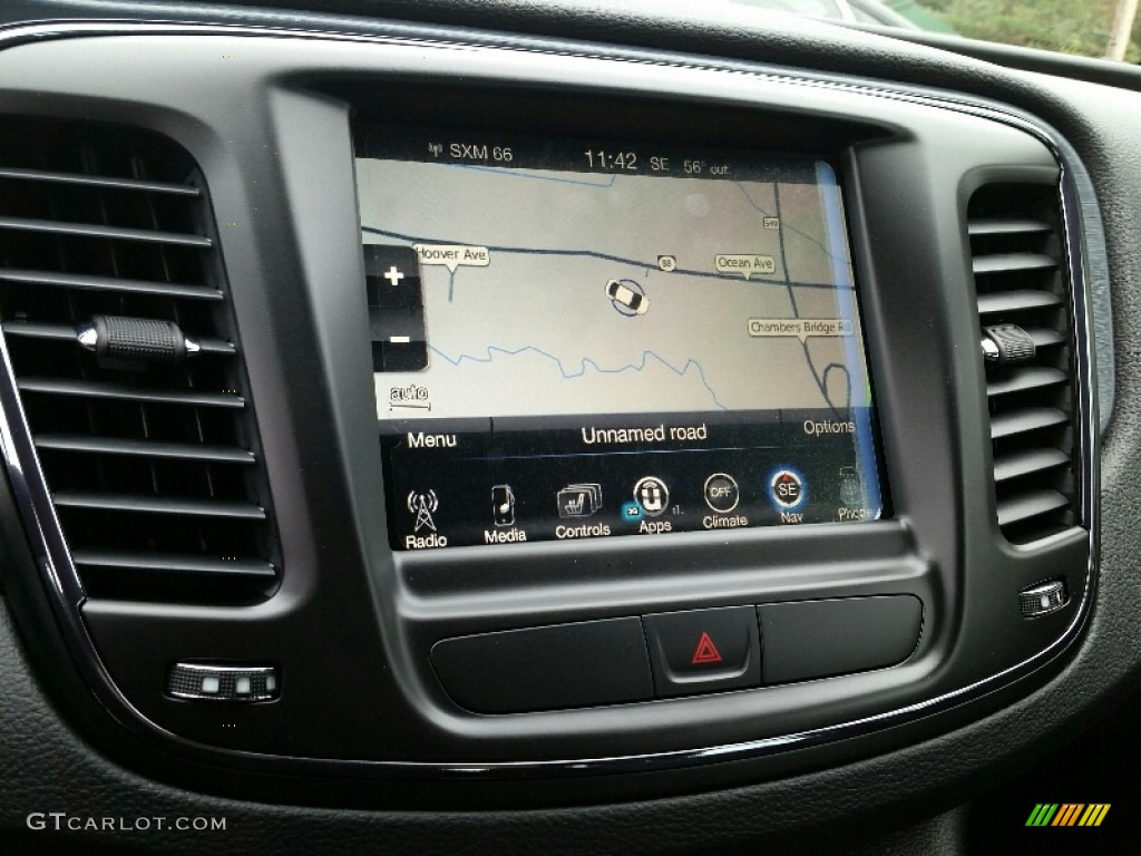 2016 Chrysler 200 S AWD Navigation Photos