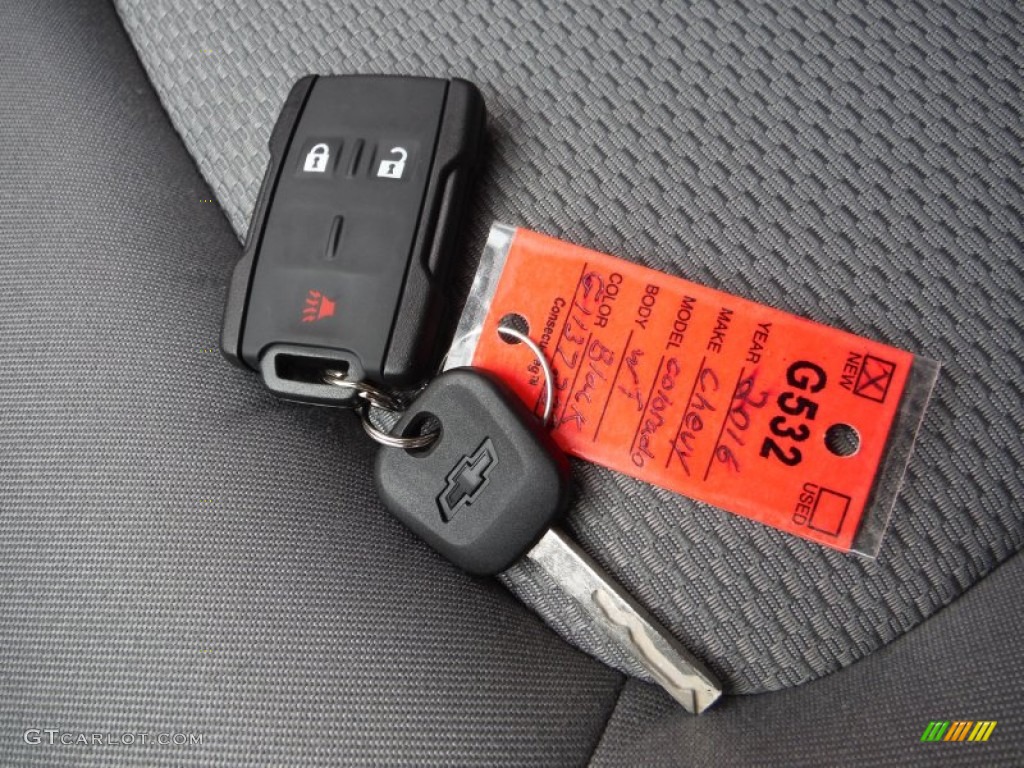 2016 Chevrolet Colorado WT Crew Cab 4x4 Keys Photo #107599129
