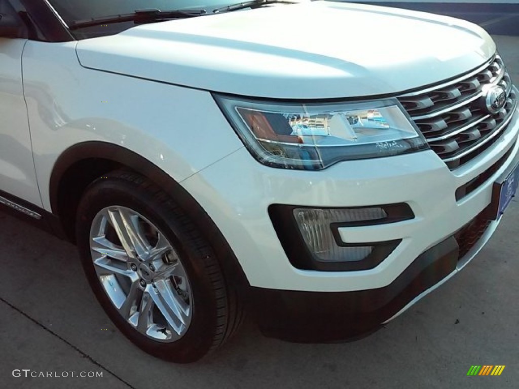 2016 Explorer XLT - White Platinum Metallic Tri-Coat / Ebony Black photo #2