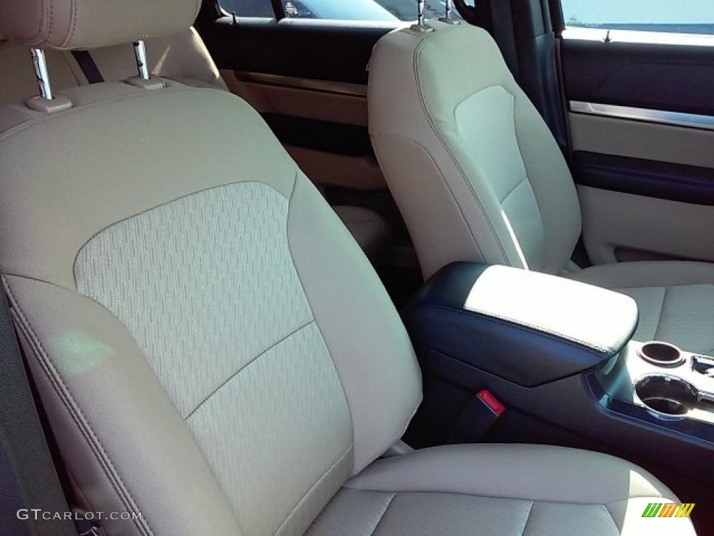 2016 Explorer FWD - Shadow Black / Medium Light Camel photo #23