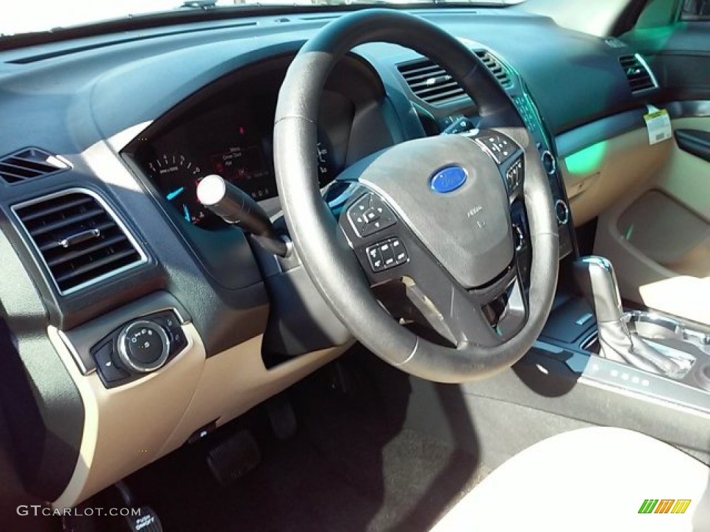 2016 Explorer FWD - Shadow Black / Medium Light Camel photo #35