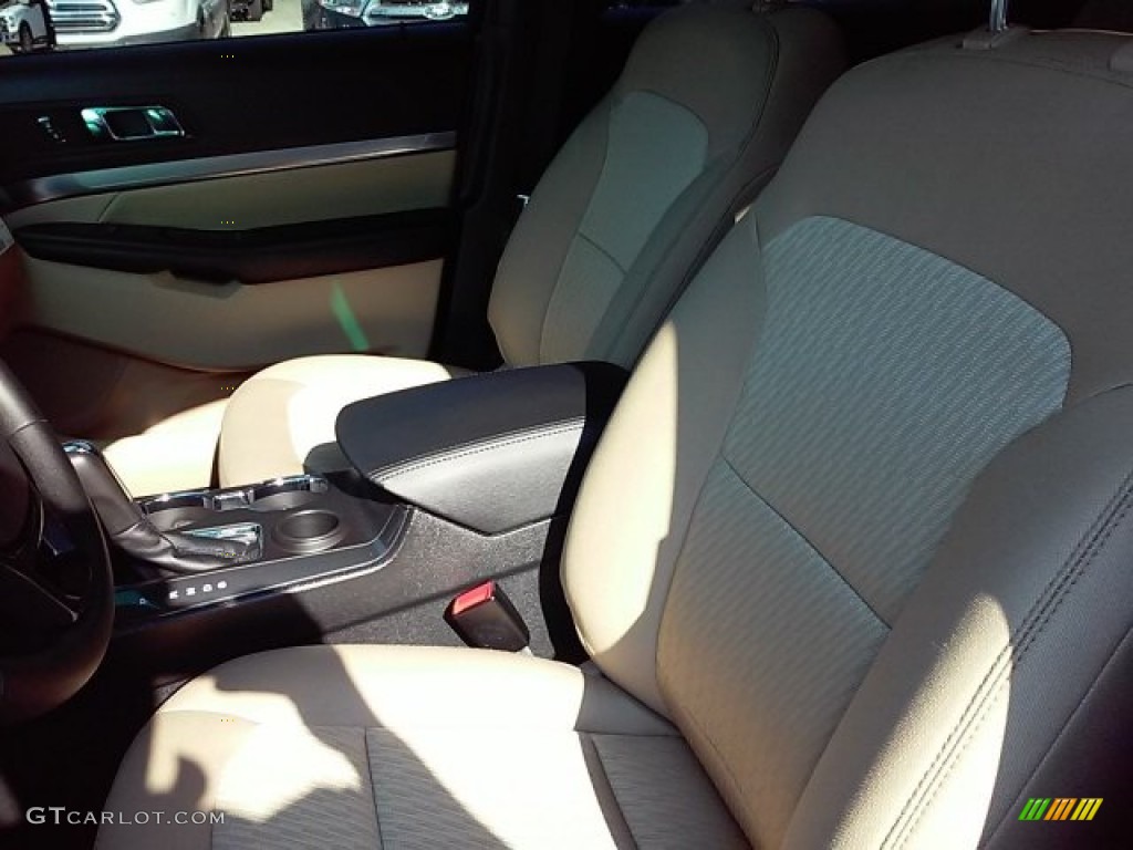 2016 Explorer FWD - Shadow Black / Medium Light Camel photo #37