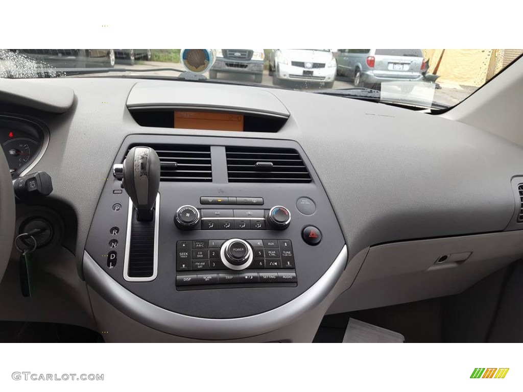 2007 Nissan Quest 3.5 S Controls Photo #107611147