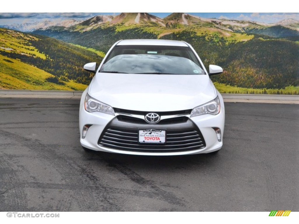 2016 Camry LE - Super White / Black photo #2