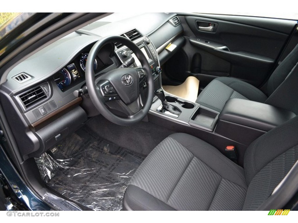 2016 Camry LE - Cosmic Gray Mica / Black photo #5