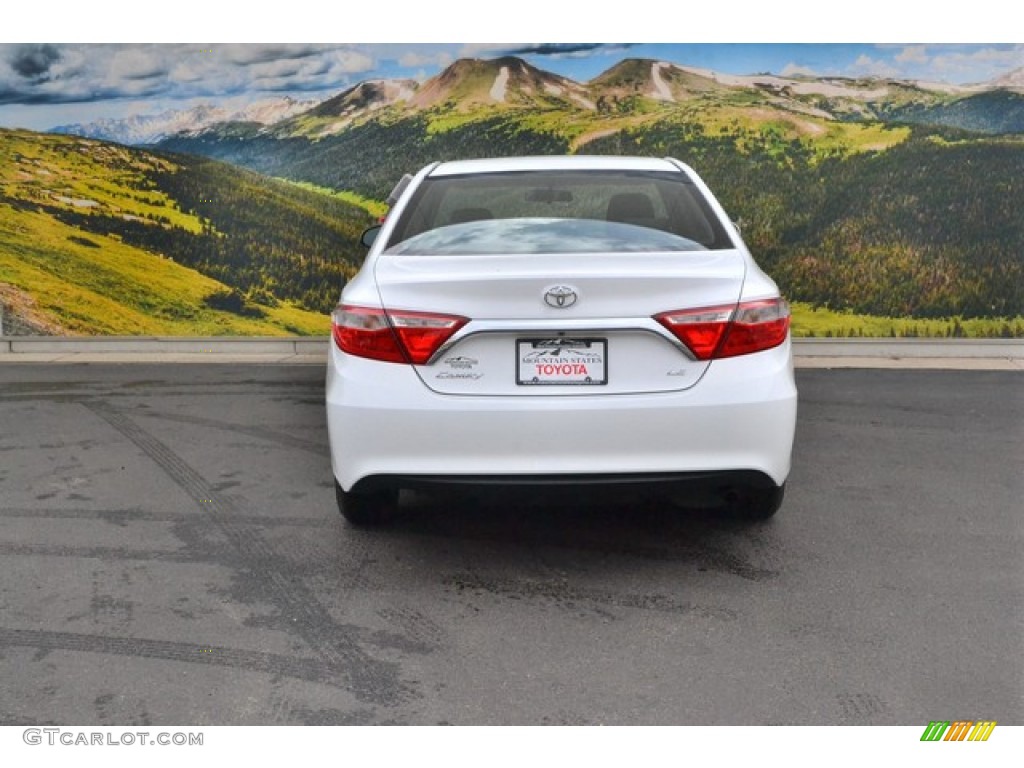 2016 Camry LE - Super White / Black photo #4