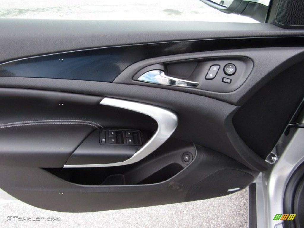 2016 Buick Regal GS Group Door Panel Photos