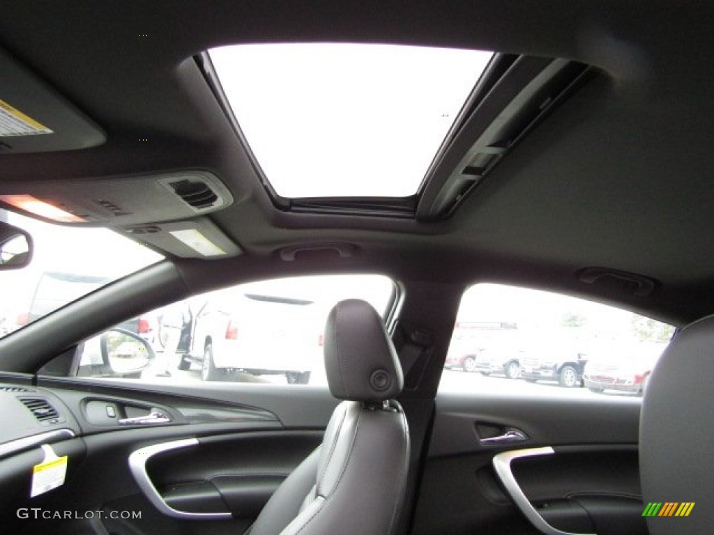 2016 Buick Regal GS Group Sunroof Photos