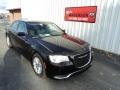 Gloss Black 2016 Chrysler 300 Limited