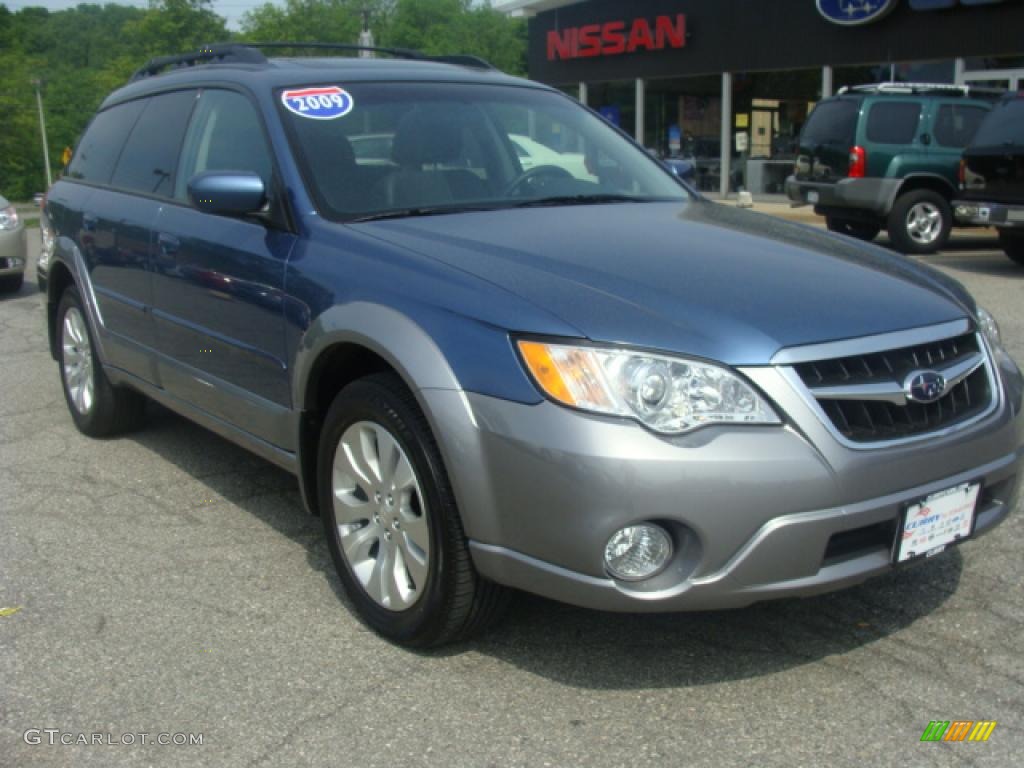2009 Outback 2.5i Limited Wagon - Newport Blue Pearl / Off Black photo #7