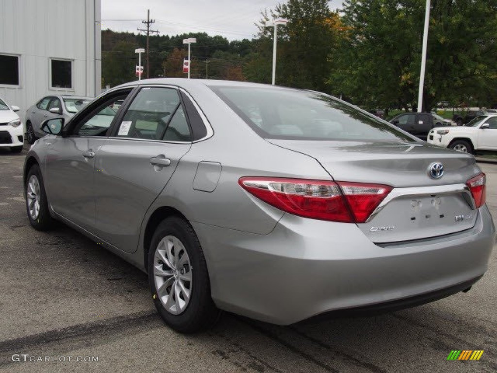 Celestial Silver Metallic 2016 Toyota Camry Hybrid LE Exterior Photo #107622567