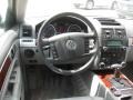 Reed Green Metallic - Touareg V6 Photo No. 12