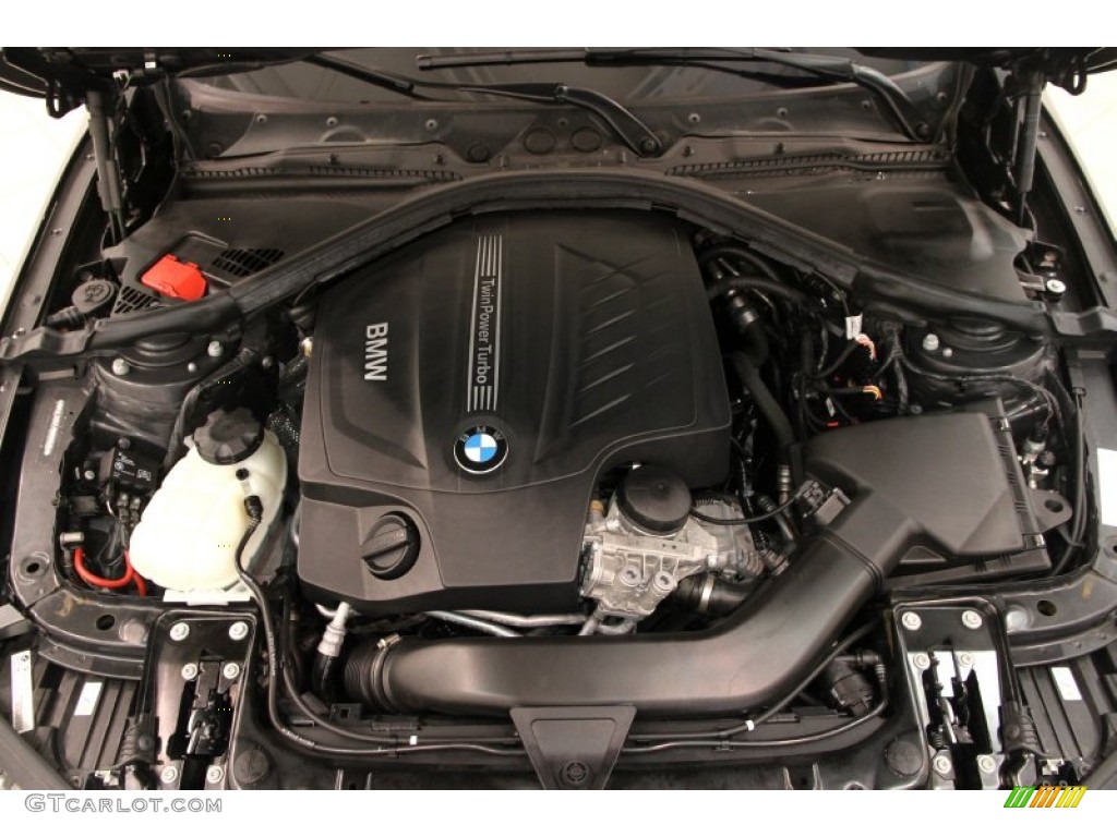 2013 BMW 3 Series 335i xDrive Sedan Engine Photos
