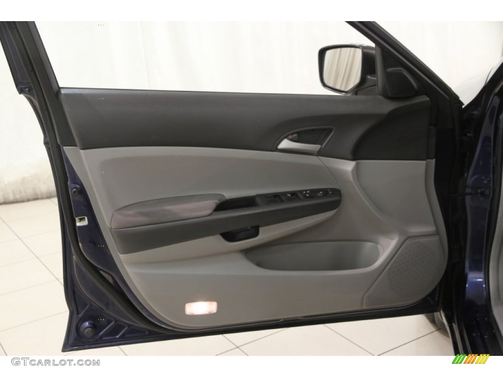 2009 Honda Accord LX Sedan Gray Door Panel Photo #107630407