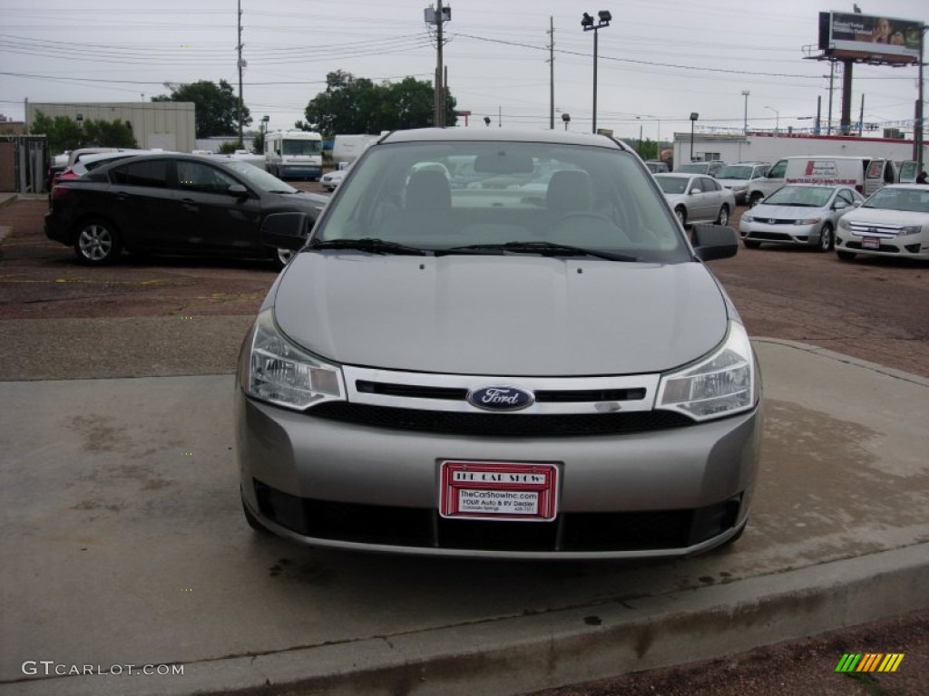 2008 Focus SE Coupe - Silver Frost Metallic / Medium Stone photo #8